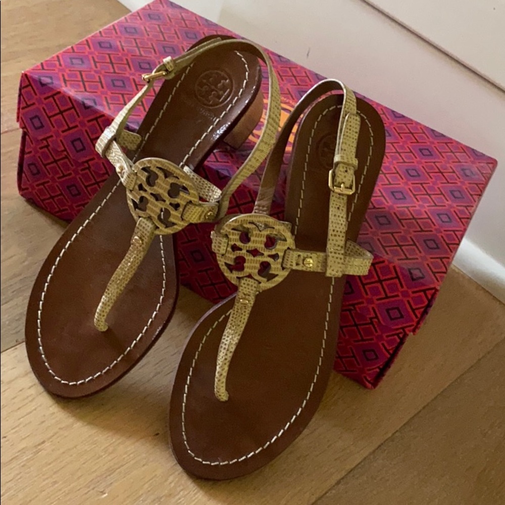 Tory Butch thong sandals